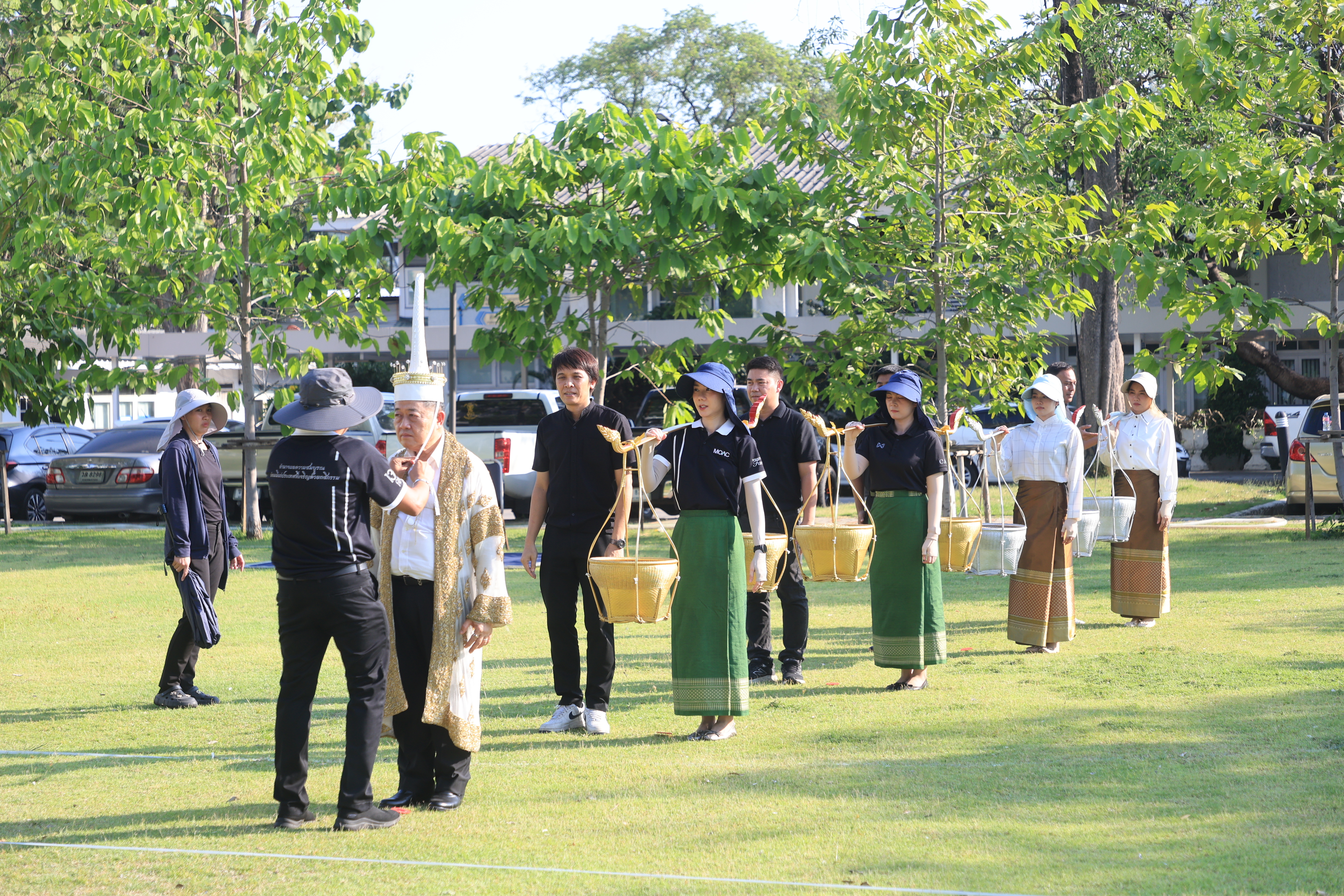 title - ส.ป.ก. ร่วมฝึกซ้อมริ้วขบวนอิสริยยศ ในพระราชพิธีพืชมงคลจรดพระนังคัลแรกนาขวัญ ประจำปี 2569 (ซ้อมกรณีพิเศษ ครั้งที่ 2)